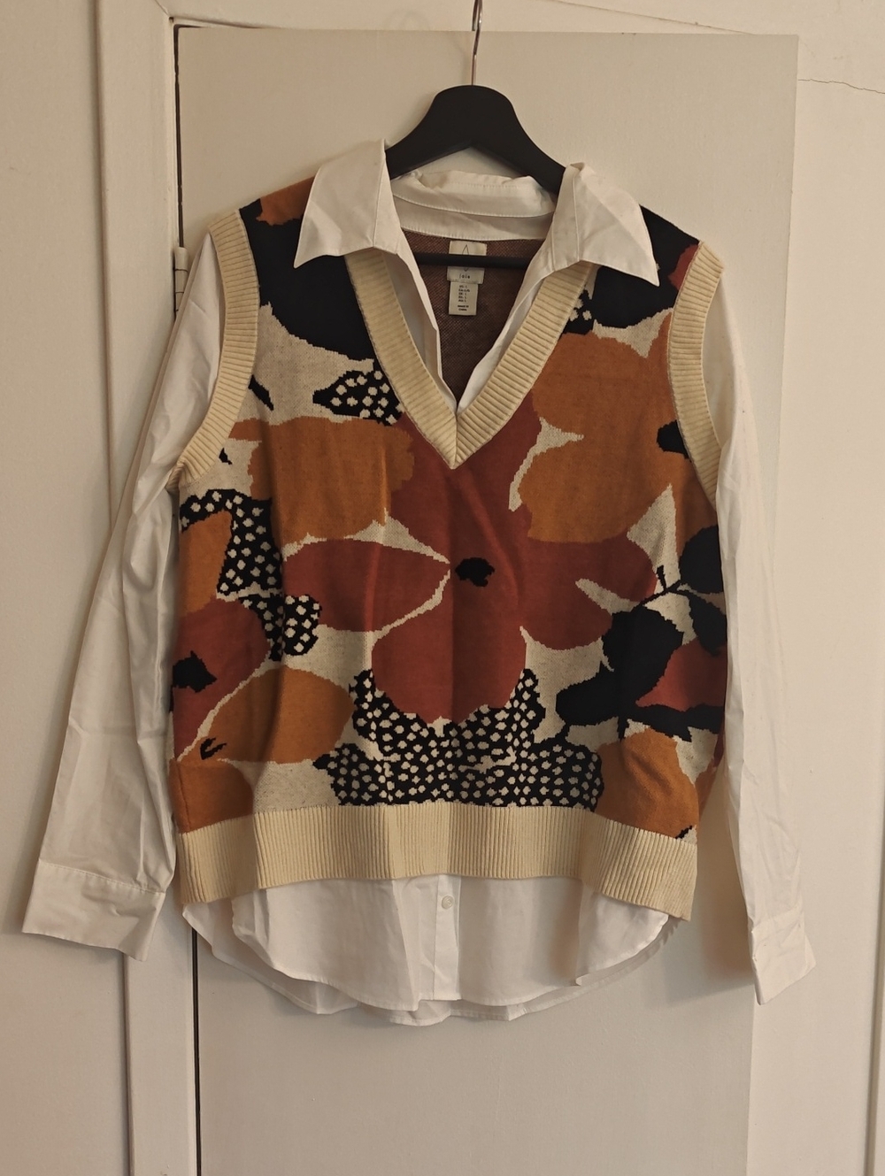 Joie Floral Pattern V-Neck Sweater Vest in Rust, Cream and Black